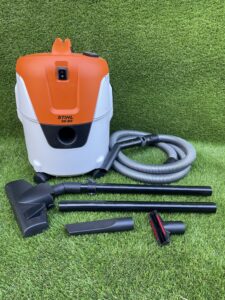 Stihl SE62 Wet Dry Vacuum