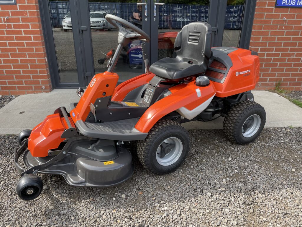 Husqvarna R214tc Sit On Mower